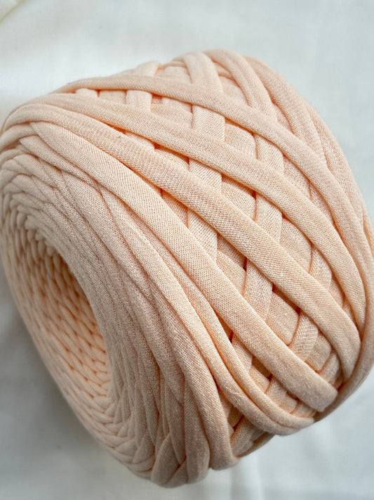 T-Shirt Yarn (200g) - Nude Peach